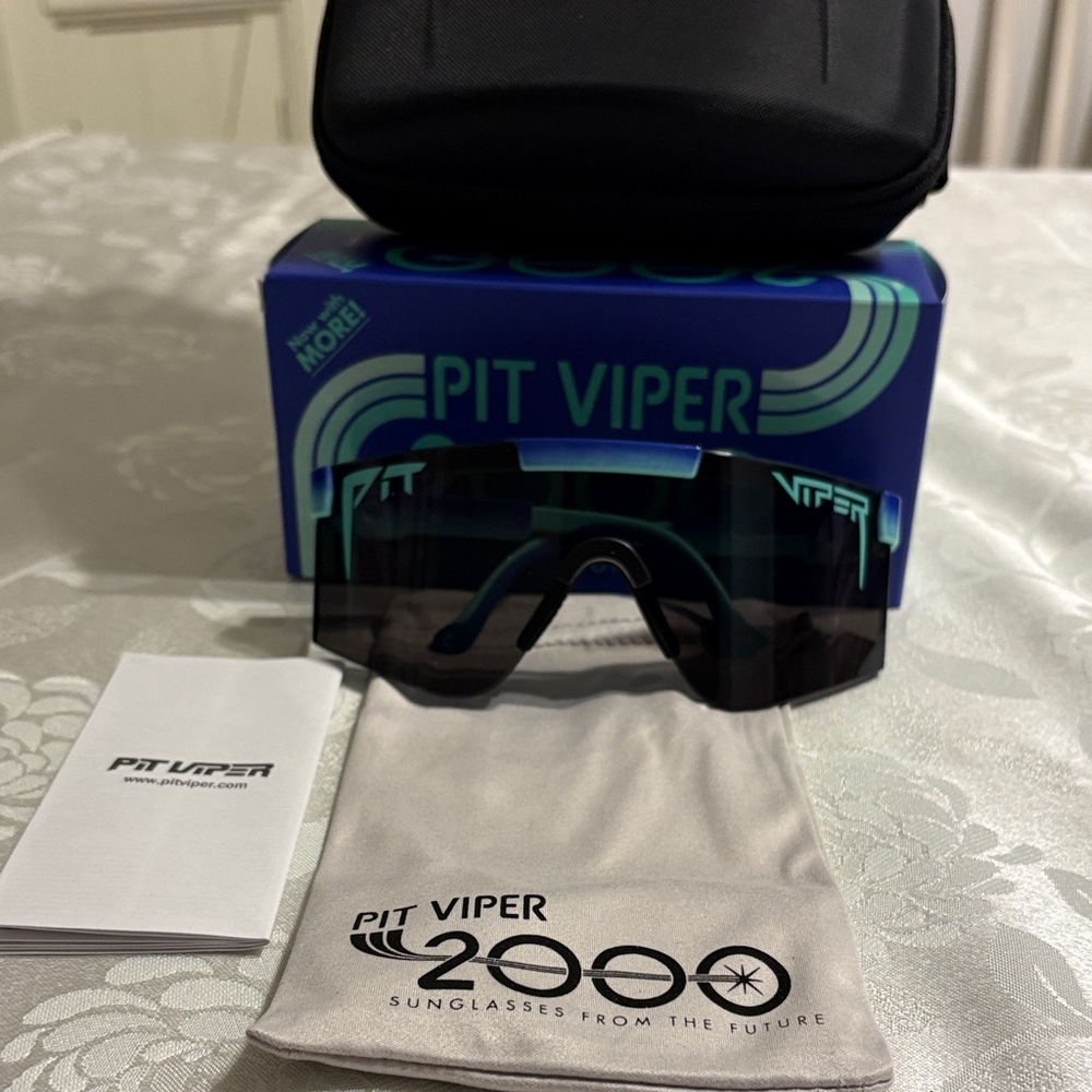 Pit Viper Shield Sunglasses ilBlack with Teal AccentsThe pleasurecraft 2000s NEW